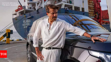 Anil Kapoor admits playing safe with remakes, waits for the right time to share feedback or criticism on Sonam, Arjun or Janhvi's work | Hindi Movie News