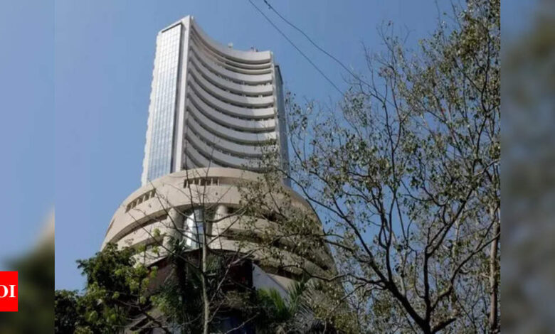 Sensex rebounds 367 points on firm global trends, snaps 2-day falling streak