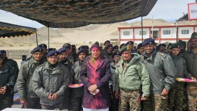 Defence Minister Celebrates Holi With Soldiers In Leh