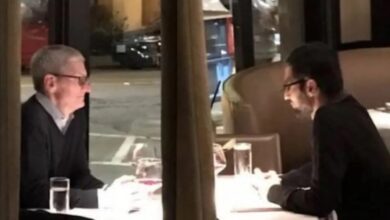 Old Photo Of Tim Cook And Sundar Pichai At A Restaurant Goes Viral