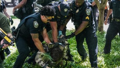 Stun Guns, Tear Gas As Cops Storm US University To Halt Anti-Israel Protest