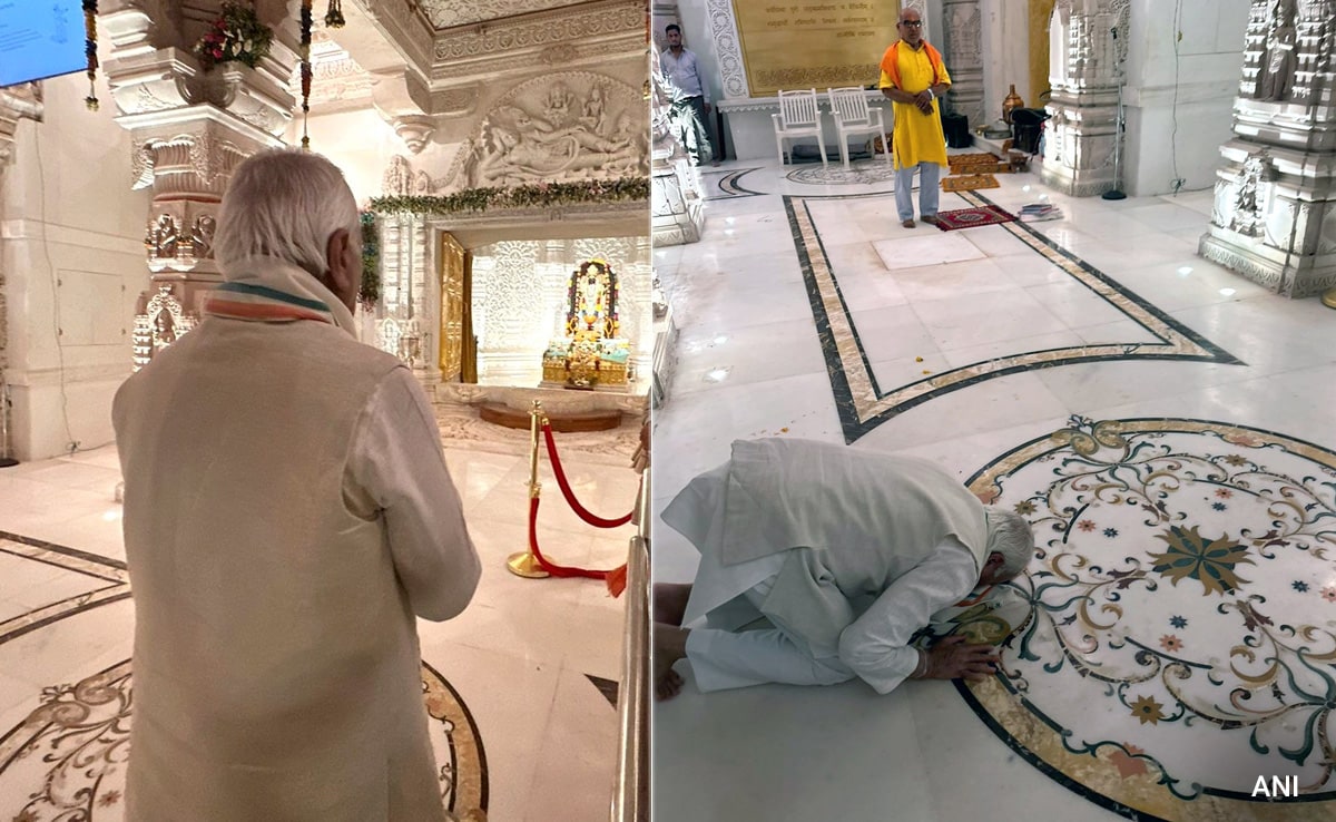 Video: Kerala Governor Arif Mohammad Khan Visits Ayodhya's Ram Temple, Bows Before Deity