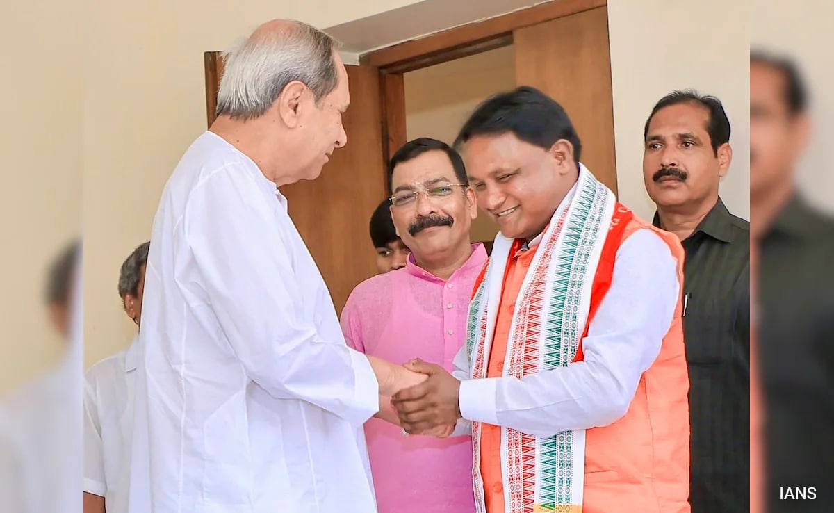 Odisha Chief Minister-Designate Meets Naveen Patnaik, Invites Him To Oath Ceremony