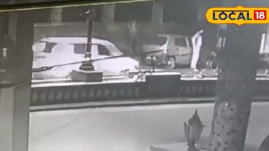 बाइक पर आया और चंद सेकंड में कार ले उड़ा चोर, VIDEO देख हर कोई हुआ भौचक