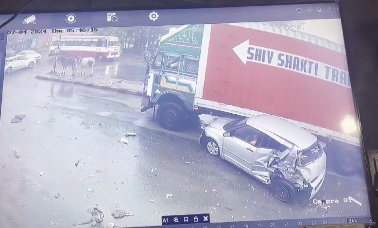 On Camera, Hisar Delhi Public School Bus Crashes Into Several Vehicles, Rams Car Under Truck