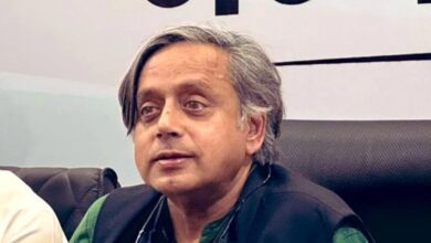 Shashi Tharoor