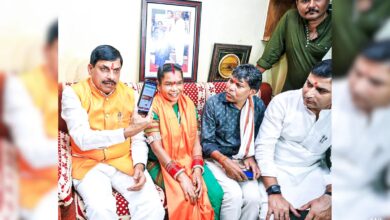 Padma Shri Awardee, Tribal Artist Durga Bai Vyam, Joins BJP