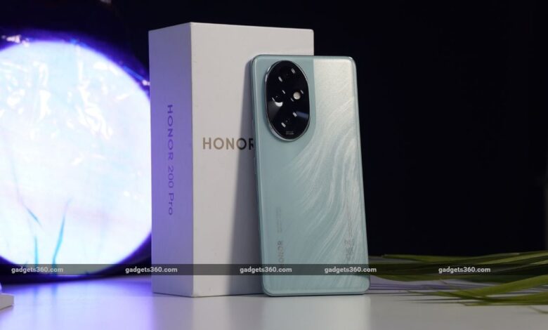 Honor 300 Pro Tipped to Get Snapdragon 8 Gen 3 SoC, 50-Megapixel Periscope Telephoto Camera