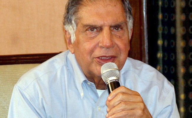 Deutsche Bank Installs Commemorative Plaque To Honour Ratan Tata In Mumbai