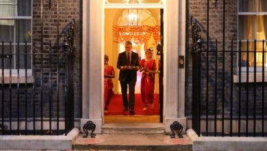 Meat, Alcohol At Diwali Party Hosted By UK PM Offends British Hindus