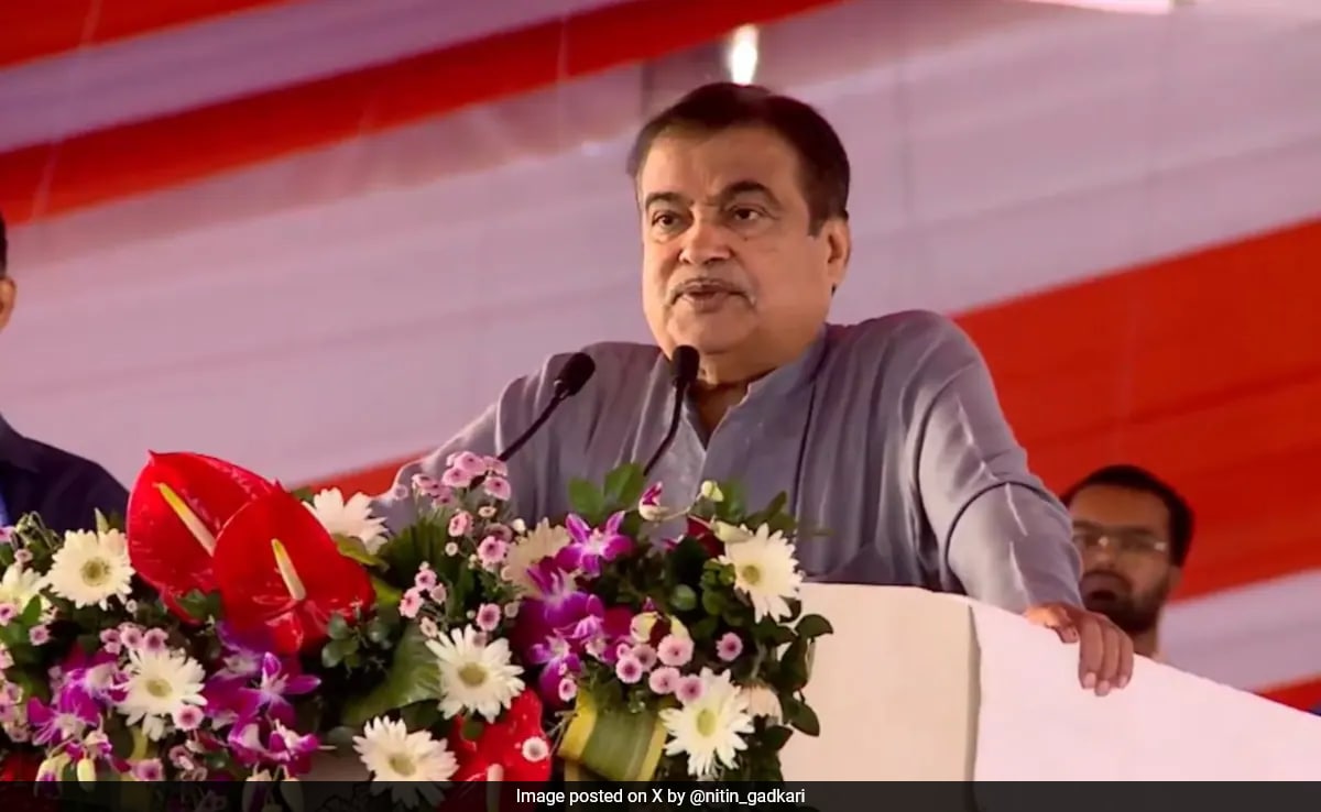 'Politics Is Sea Of Unsatisfied Souls Where Everyone Is Sad': Nitin Gadkari