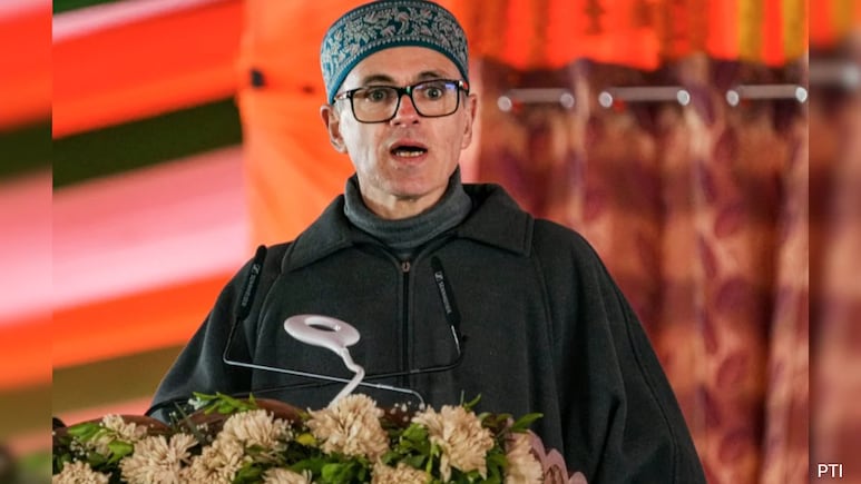 Omar Abdullah Speaks To Siddaramaiah Over Kashmiri Student Ragging In Karnataka