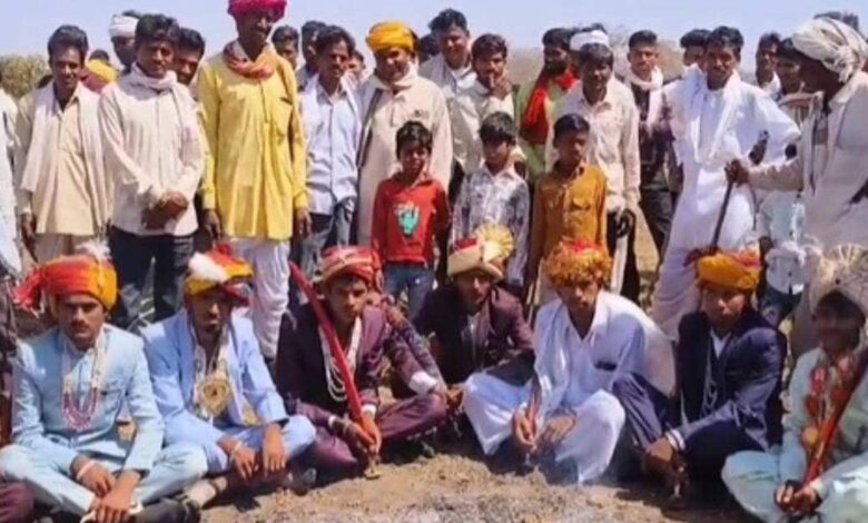 होली की अग्नि के समक्ष नहीं लिए फेरे तो शादी रह जाती है अधूरी! जानें कहां निभाई जाती है यह परंपरा