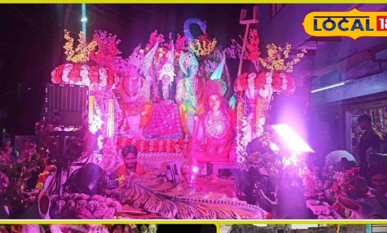 beyond caste and religion 12 friends started the barah bhai ka mela