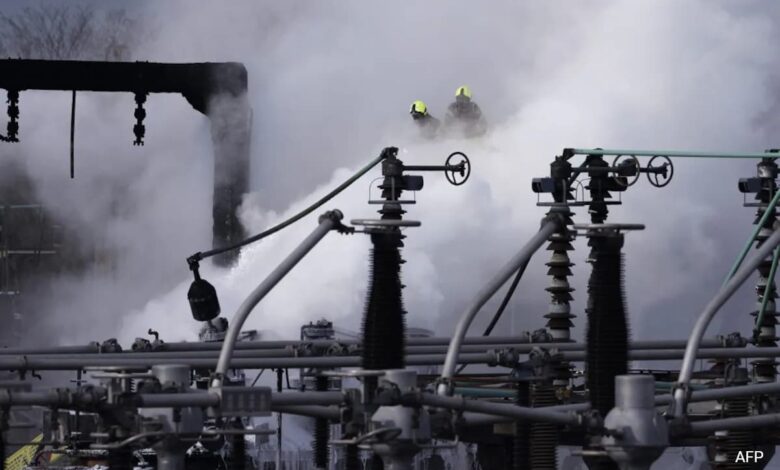 Counter-Terror Police Probe Fire That Shut London Airport