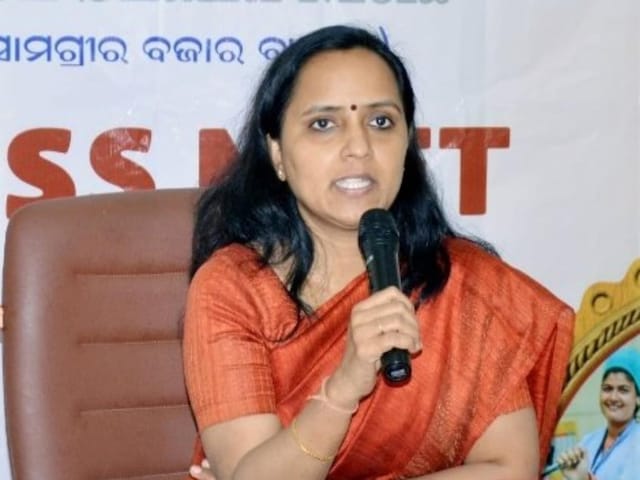DU, JNU से हासिल की डिग्री, फिर बनीं IAS Officer, अब लिया वोलंटरी रिटायरमेंट