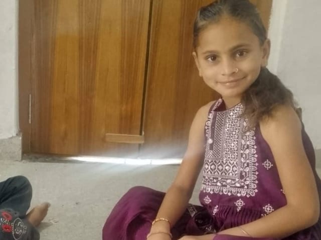 घर वाले गए हुए थे खेत, वापस लौटे तो किचन में मिली बेटी की गला कटी लाश