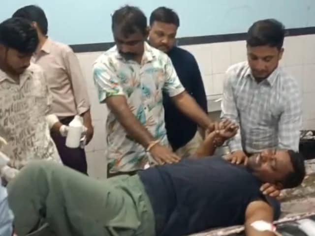 पत्नी और सास के साथ जा रहा था दामाद, अचानक एक झटके में बिखर गई दुनिया