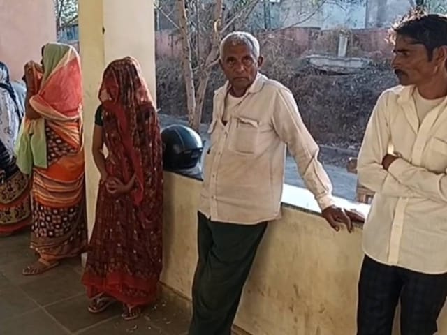 पिता ने बड़े अरमानों से की थी बिटिया की सगाई, बेटी ने एक ही झटके में रुला डाला