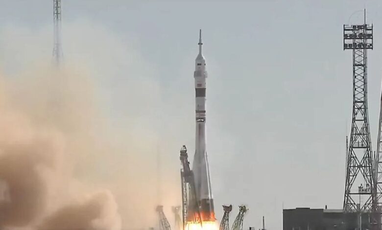 NASA’s Jonny Kim Heads to Space With Russian Crew on Soyuz MS-27