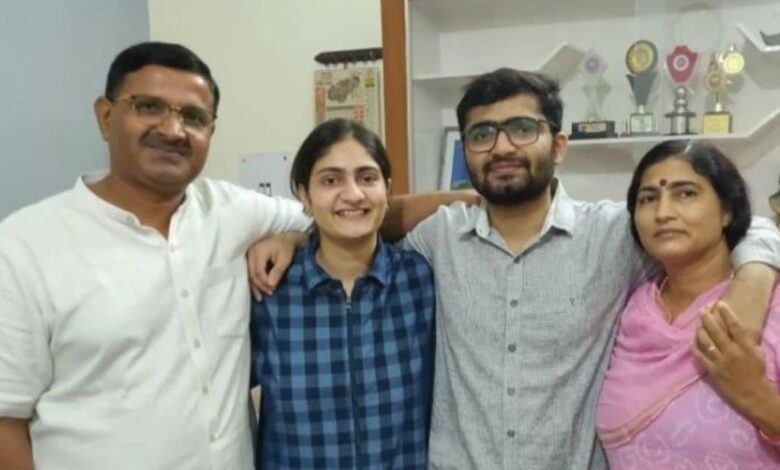 UP का IAS, MP की IFOS ऑफिसर, रचाएंगे विवाह, दोनों ने IIT से की पढ़ाई