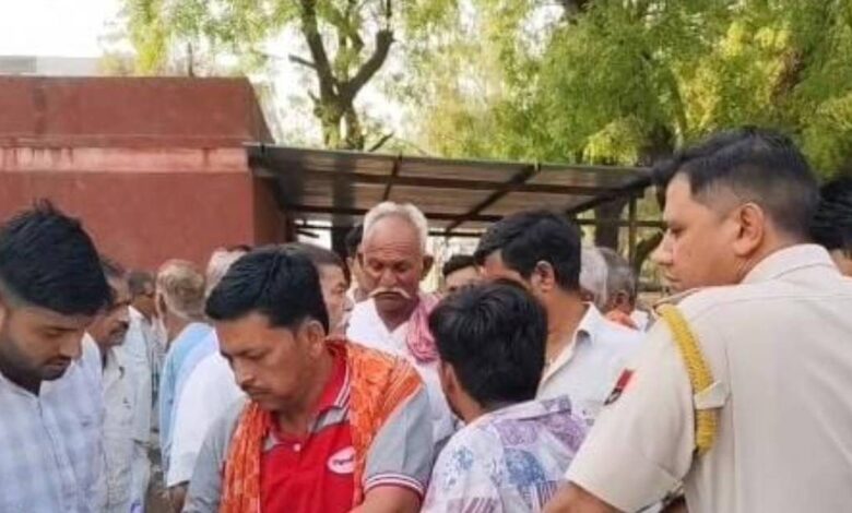 19 साल की लड़की के प्यार में पड़ा 60 साल का बुजुर्ग! दोनों ने कर डाला बड़ा कांड, देखकर सहम गया पूरा मौहल्ला