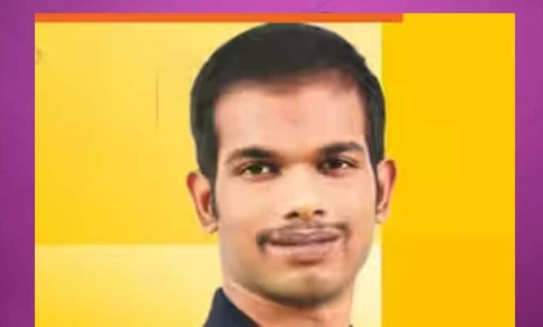 Success Story: फोन से बनाई दूरी, लेक्चरर मां ने छुट्टी और पिता ने लिया ट्रांसफर, जेईई मेन के दोनों सेशन में बन गए टॉपर