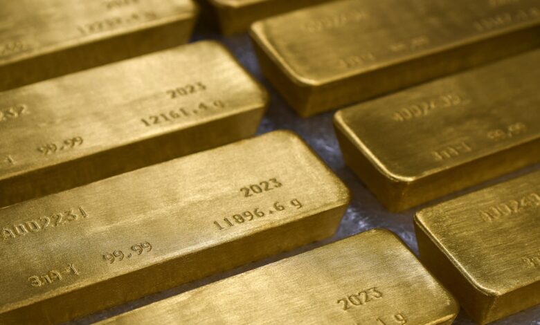 Gold Hits All-Time High At Rs 98,100, Silver Jumps Rs 1,900