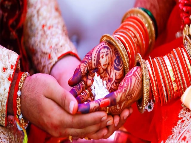 तेरा साथ है कितना प्यारा...लव मैरिज के 1 साल भीतर ही उतरा प्यार का भूत और...
