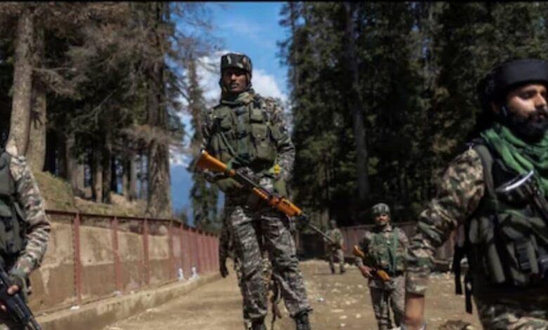 Pahalgam Terror Attack : पहलगाम हमले के बाद ताबड़तोड़ एक्शन, 9 आतंकियों के ढहाए गए घर, भारत-पाक सीमा पर हाई अलर्ट - 10 बड़ी खबर