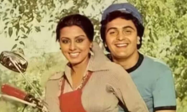 नीतू कपूर ने सगाई की 46वीं सालगिरह पर ऋषि कपूर को याद किया.