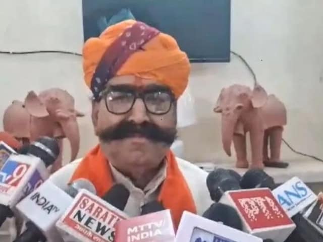 पूर्व MLA ज्ञानदेव को BJP ने निकाला, गंगाजल छिड़काव करने से थे विवादों में