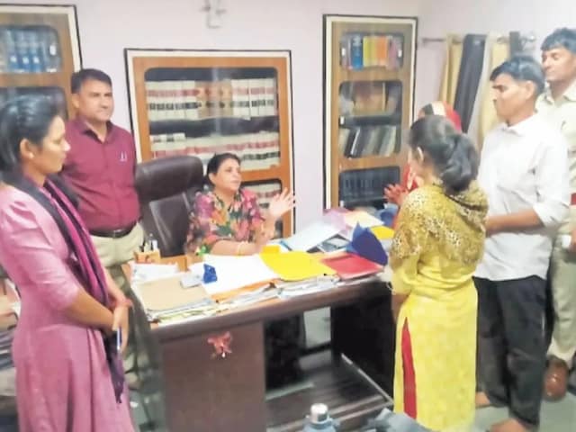 बाहर थी बारात, अंदर दुल्हन थी तैयार, नहीं हुए फेरे, एक कागज ने रुकवा दी शादी