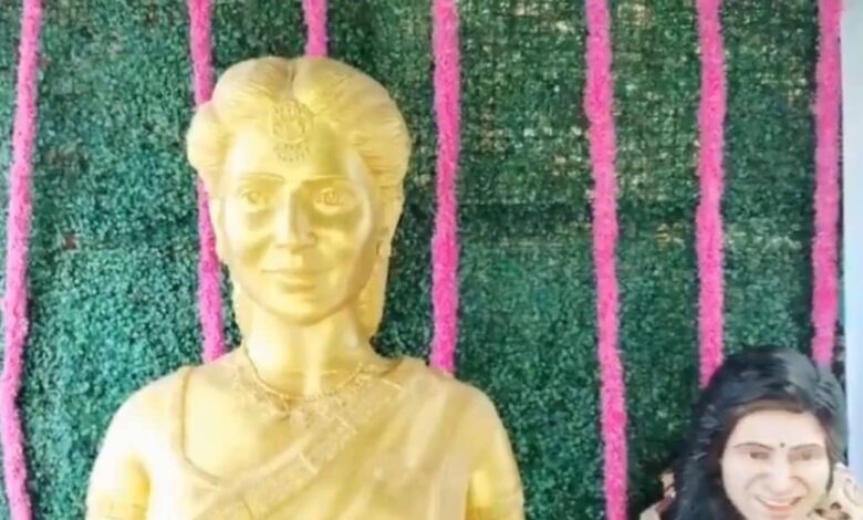 रजनीकांत ही नहीं, 38 साल की इस हीरोइन को भी ईश्वर मानने लगे फैंस, वीडियो में देखें सुपरस्टार एक्ट्रेस के भव्य मंदिर की झलक