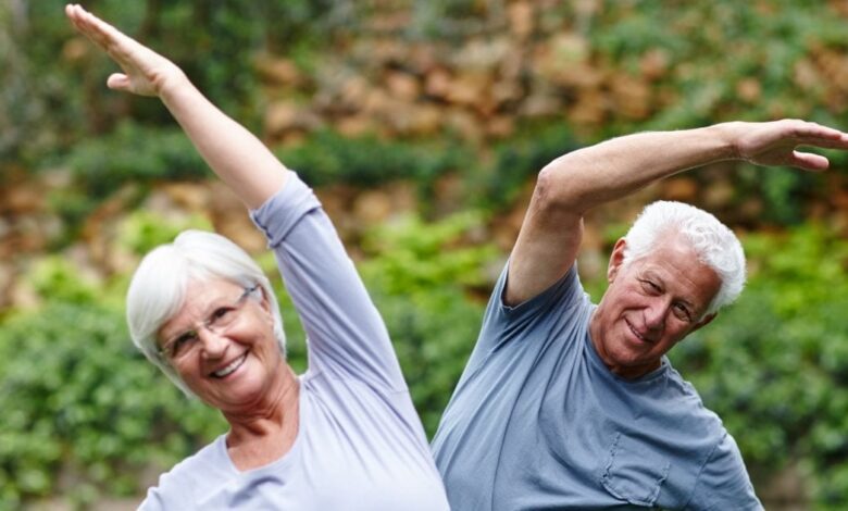 10 amazing tips to stay healthy after 40 age Which diseases increase risk experts advice in hindi | 40 साल के बाद कैसे रखें सेहत का ध्यान? किन बीमारियों का बढ़ता है जोखिम, डॉक्टर से जानें सेहतमंद रहने के टिप्स