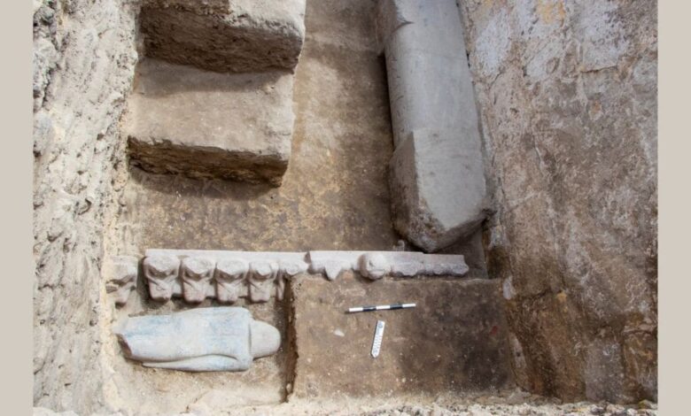 Archaeologists Discover 4,400-Year-Old Tomb of Egyptian Prince in Saqqara