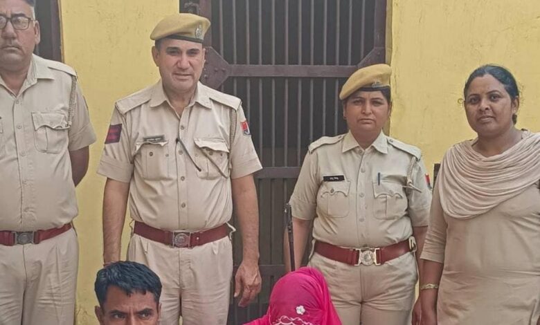 पति ने किया इशारा तो खूबसूरत पत्नी ने फंसा लिया शिकार, पराए मर्द को घर बुलाकर कर डाला 'खेला', फिर जो हुआ...