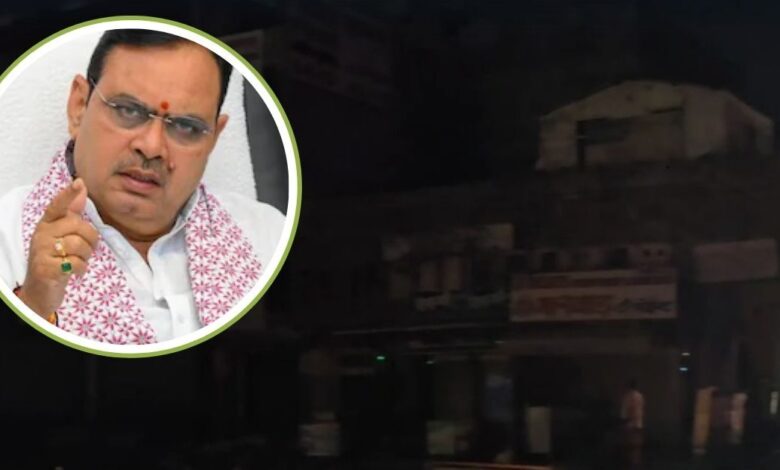 राजस्थान में रेड अलर्ट: जैसलमेर, बाड़मेर, जोधपुर में ब्लैकआउट, पाकिस्तानी ड्रोन हमले नाकाम, CM शर्मा ने ली बैठक
