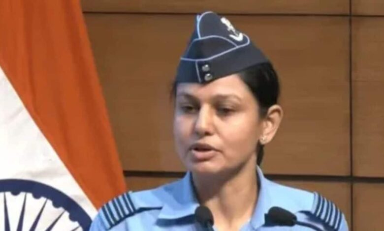 Who is Vyomika Singh, operation sindoor, India Pakistan News:कौन हैं विंग कमांडर व्योमिका सिंह, ऑपरेशन सिंदूर से क्‍या है कनेक्‍शन?