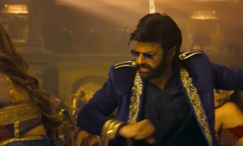 64 की उम्र में भी छाया हुआ है पूर्व मुख्यमंत्री का बेटा, लगातार हिट देकर कमाए 1000 करोड़, ढलती एज में बन गया ब्रांड