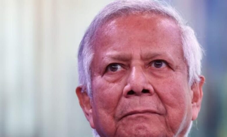 Bangladesh News | Muhammad Yunus | Sheikh Hasina | Awami League party - बांग्लादेश: यूनुस के नेतृत्व वाली अंतरिम सरकार 'गंभीरता से विचार' कर रही है अवामी लीग पर प्रतिबंध लगाने पर