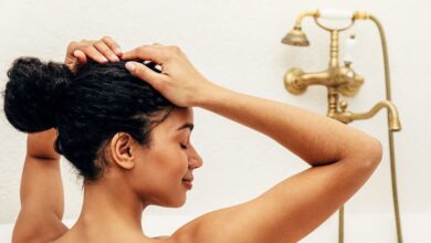 What is the best time to take a bath Bathing at night improves sleep and keeps bed clean experts say | सुबह या शाम... नहाने के लिए सबसे सही समय क्या है? यहां दूर करें कंफ्यूजन
