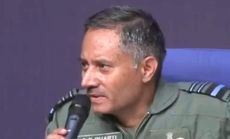 ऑपरेशन सिंदूर: भारतीय वायुसेना ने पाकिस्तानी दावे खारिज किए, 100 आतंकी ढेर