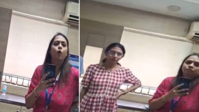 'यह भारत है, मैं हिंदी में ही बोलूंगी...' SBI बैंक मैनेजर ने किया कन्नड़ बोलने से इनकार, वीडियो वायरल होते ही एक्शन - This Is India will speak only hindi Bengaluru SBI Branch Manager Refuses To Speak Kannada immediately Transferred After Public Spat video went viral