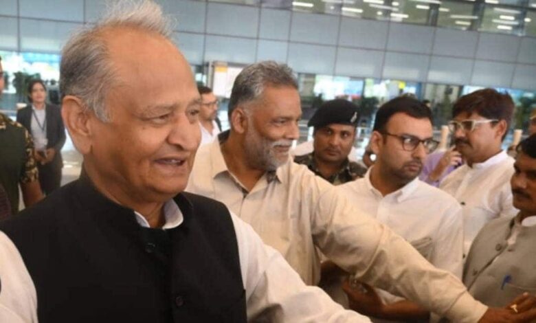 बिहार चुनाव 2025 : क्या अशोक गहलोत दिखा पाएंगे राजनीति की 'जादूगरी', जानें आलाकमान क्यों करता है इतना भरोसा?