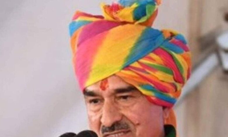 बीजेपी उम्मीदवार पर आज भी नहीं हुआ फैसला, ‘स्थानीय बनाम बाहरी’ के फेर में फंसी पार्टी