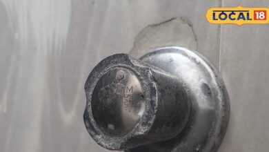 Tips And Tricks: बाथरूम के नल पर जम गई है गंदगी? आजमाएं ये घरेलू नुस्खे, मिनटों में दिखने लगेगा नया
