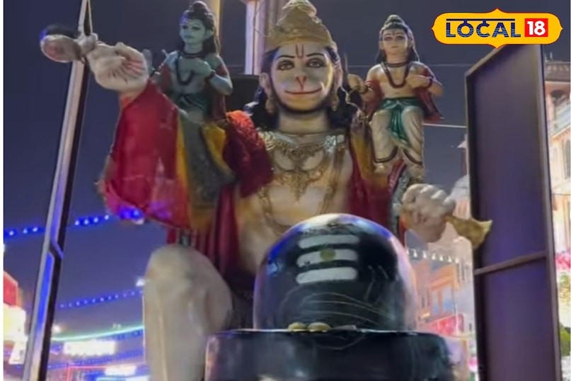 जौहरी बाजार में भगवान हनुमान, राम और लक्ष्मण की झांकियां 
