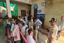 करौली में दिवाली पर युवक की हत्या कर शव पेड़ पर टांगा! ग्रामीणों के पैरों तले से खिसकी जमीन, मच गया भारी बवाल