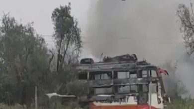 बस हादसे के बाद बड़ी कार्रवाई, मजदूरों की मौत के बाद जागा विभाग, एक साथ कई अफसरों पर गिरी गाज!